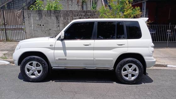 MITSUBISHI PAJERO TR4 2.0 4X4 16V 131CV GASOLINA 4P MANUAL